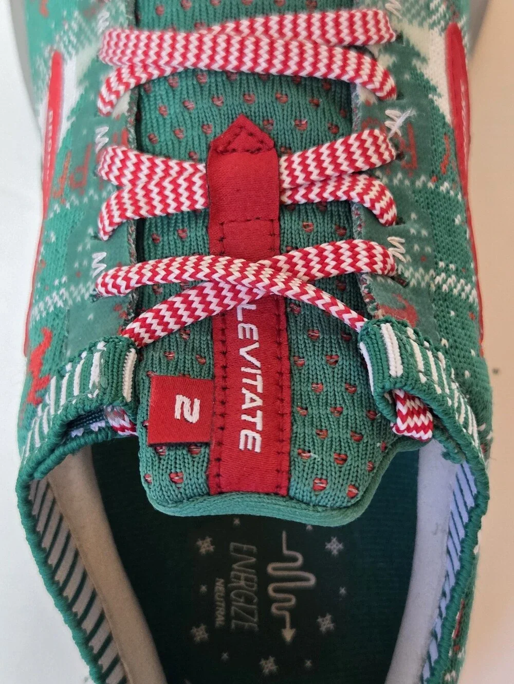Brooks Levitate 2 Mens 8 Ugly Christmas Sweater Run Merry Holiday Shoes